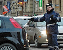 В Петербурге введен особый режим парковки машин